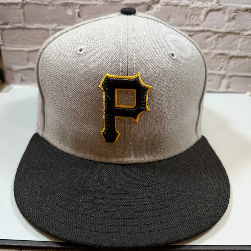 New Era 59FIFTY Pittsburgh Pirates Mens 7 3/8 Gray Black Fitted Baseball Hat